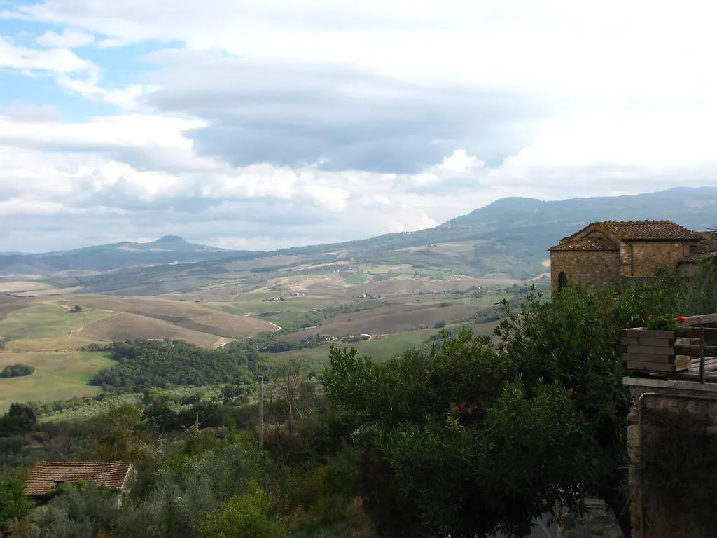 Villa Al Piccolo Ulivo, a casa di Mimo&Sè Castiglione dʼOrcia Casa vacanze
